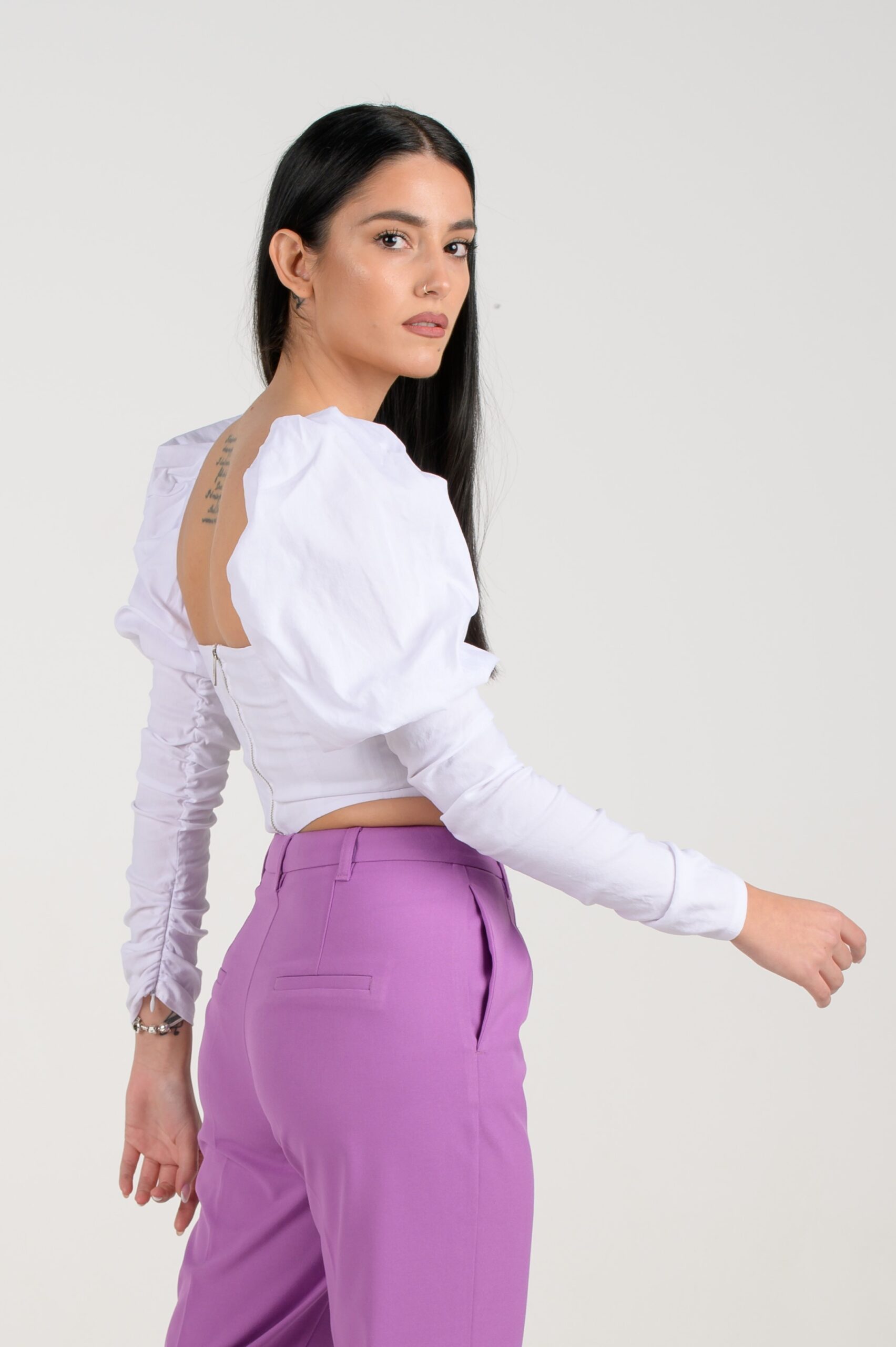 White cropped top with zipper on the back