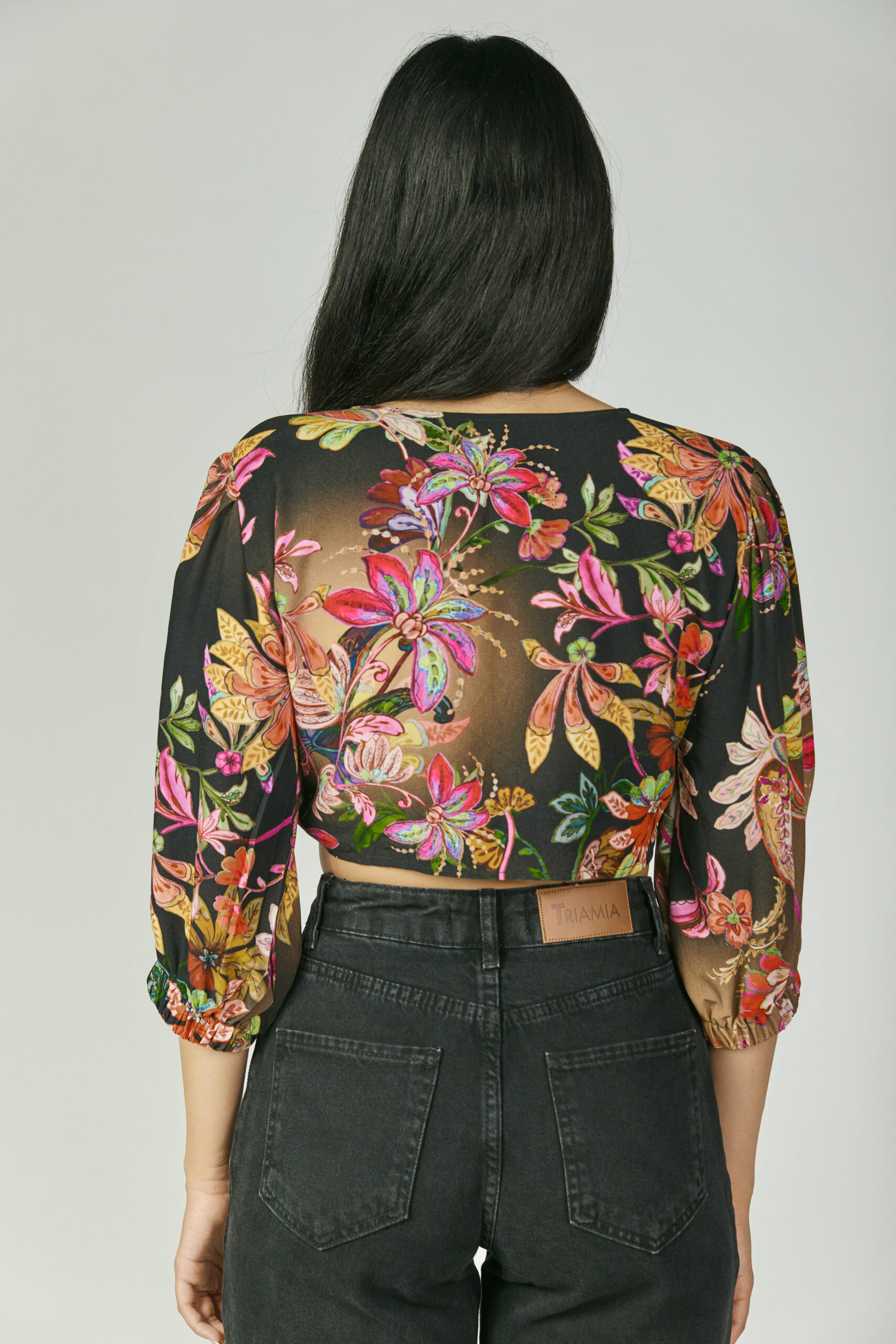 Floral Top in brown and multicolor flowers, back.