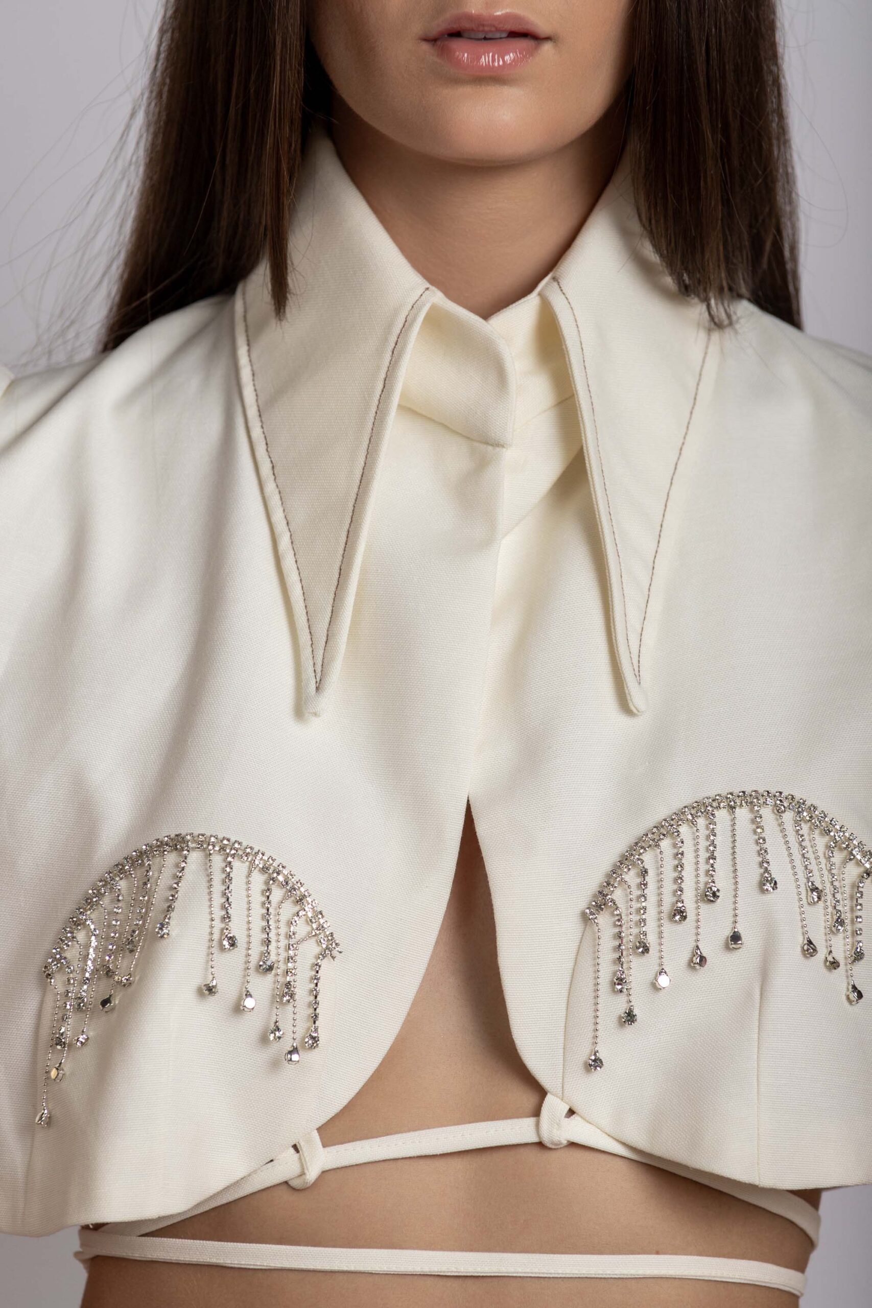Linen Cropped Blazer-Top cup rhinestones and collar details.