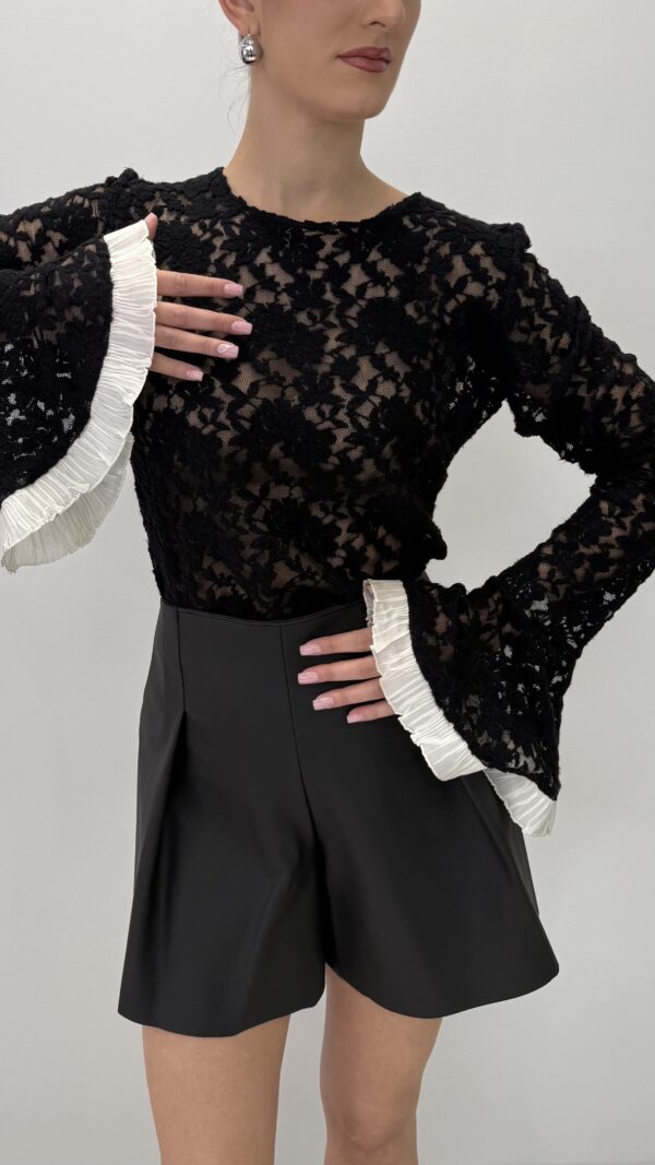 Triamia Home 5 Noir luxe shorts